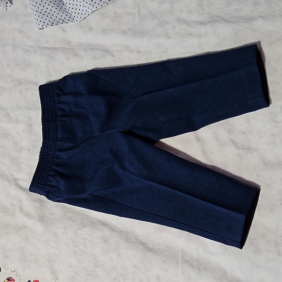 Suit - Picture 4 of 5